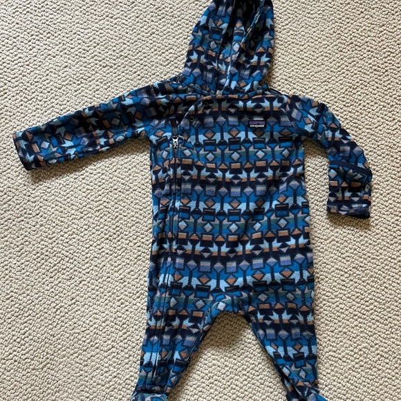 Patagonia Fleece Bunting Suit - Picture 2 of 3